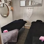 فندق مبيت وإفطار La Bastide De باربيزو