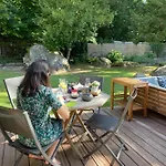 فندق مبيت وإفطار La Bastide De باربيزو